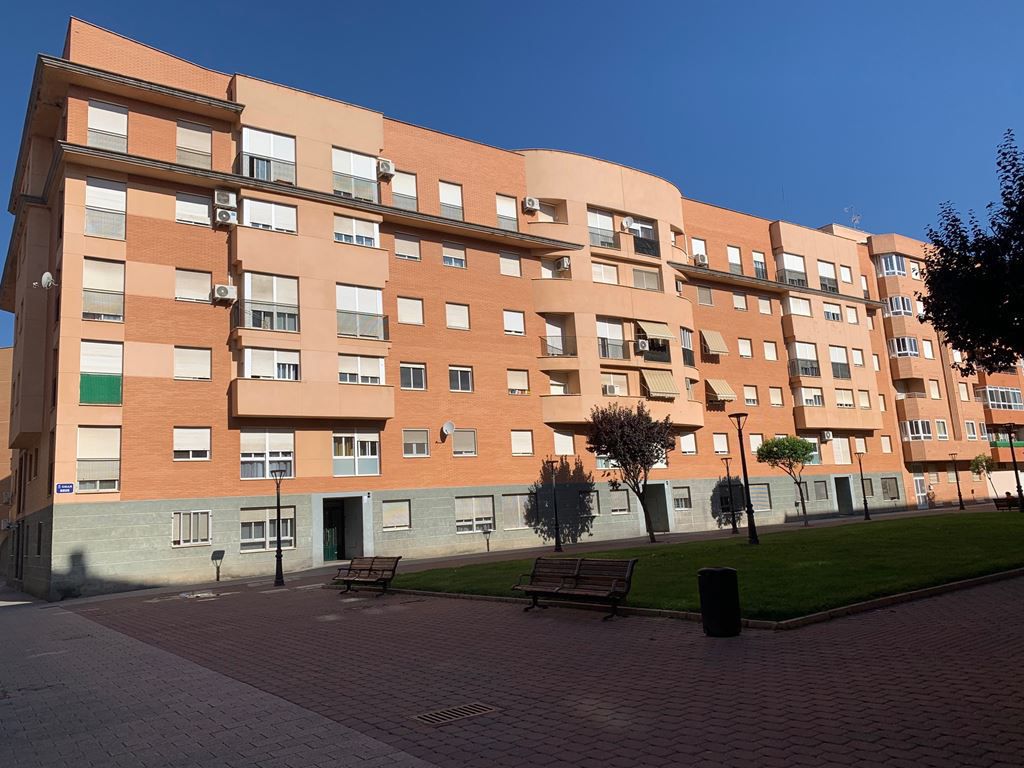 . PROYECTOS INTEGRALES FINCASA S.L. en Roda (La)